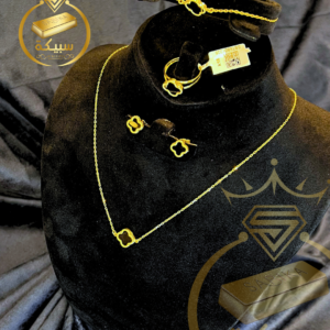 طقم فان كليف أسود فاخر - أناقة ملكية ولمسة فخامة